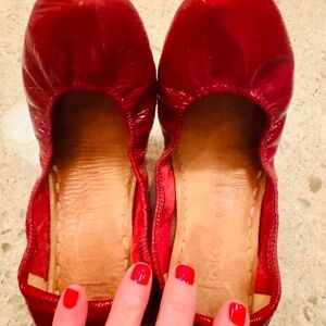 Size 8 “Ruby Red” Patent Leather Tieks. Beautiful red. Great price.